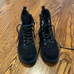 Old Navy suede boots with colored laces